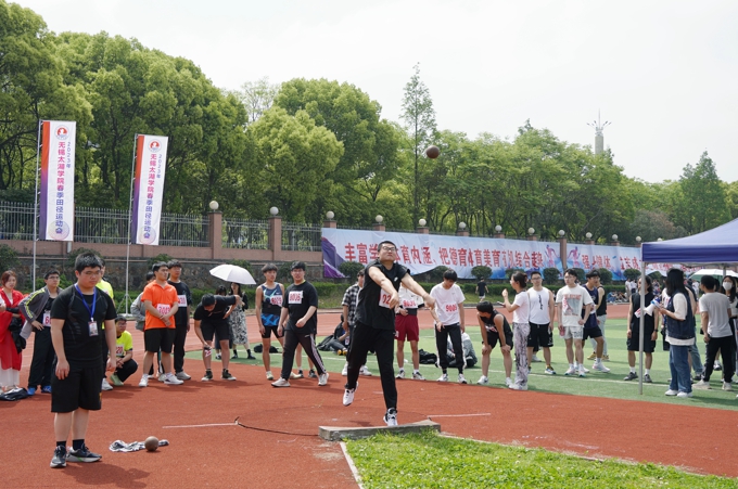 best3652023年春季田径运动会隆重举行29.jpg
