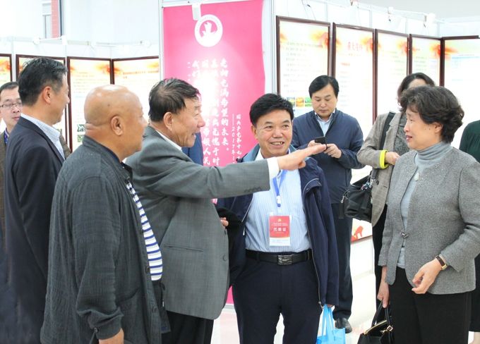 全国民办学校党建研讨会暨“不忘初心 牢记使命”主题教育活动在best365召开23.jpg