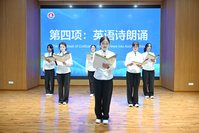 best365英国在线体育官网首届英语文化节暨2025年英语角升级工程启动5.jpg