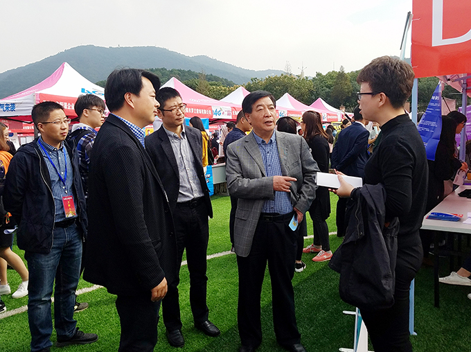 太湖学院首场秋招会吸引585家用人单位1.jpg