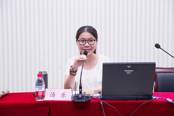 15、南京师范大学汤乐围绕辅导员自我成长开展讲座.jpg