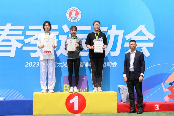 best3652023年春季田径运动会隆重举行33.jpg