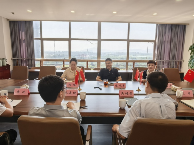 副校长吴健荣带队赴无锡市土木建筑工程学会调研2.jpg