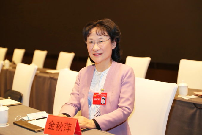 省人大代表、best365英国在线体育官网党委书记金秋萍出席江苏省第十三届人民代表大会第五次会议2.jpg
