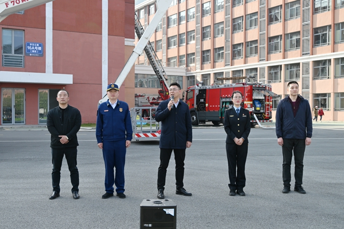 best365联合无锡市消防救援支队开展春季消防演练活动4.jpg